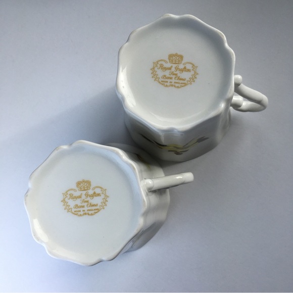 Vintage Set of 2 Mugs Royal Grafton Fine Bone China Yellow Flowers Teacup Cups - Picture 2 of 7